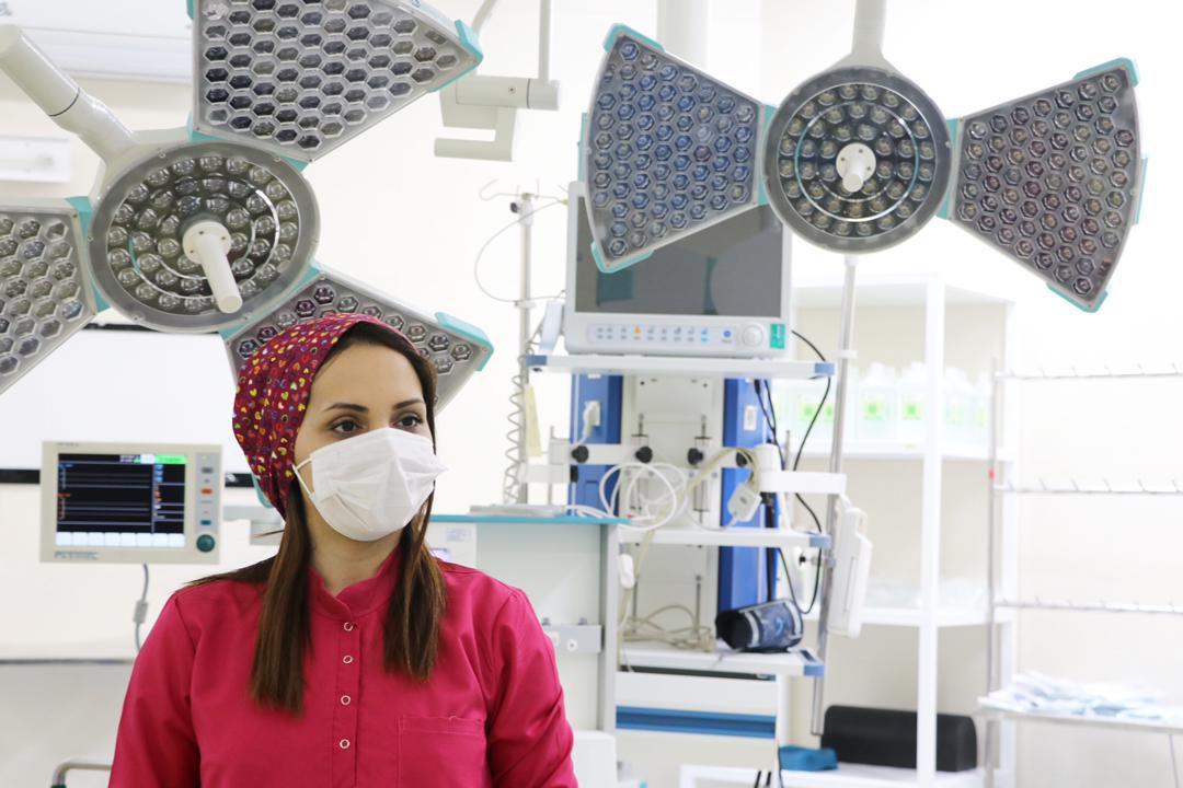 کاشت ابرو کاشان